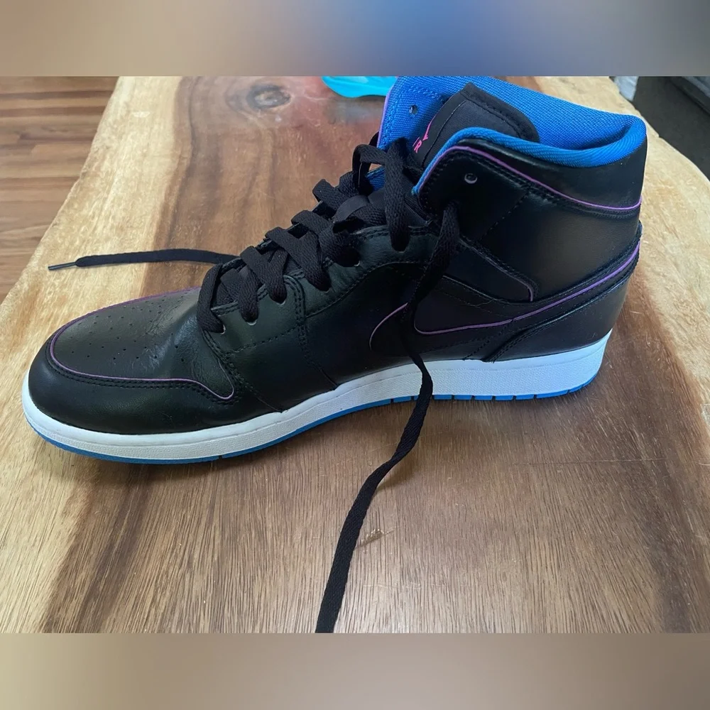 Air Jordan 1 Mid Radio Raheem Shoes